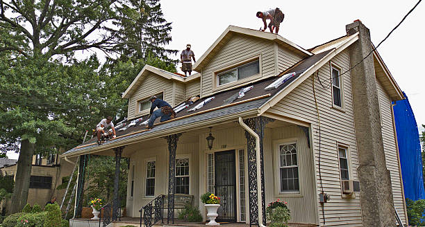 Best Roof Repair Services  in Fairfield Bay, AR